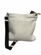 Load image into Gallery viewer, Mulberry Warren Messenger Bag