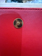 Load image into Gallery viewer, Louis Vuitton Vernis Thompson Street Monogram Red Bag