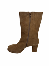 Load image into Gallery viewer, Miista Carlota Suede Boots UK8 EU41