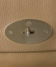 Load image into Gallery viewer, Mulberry Large Del Ray in Deer Brown Soft Leather
