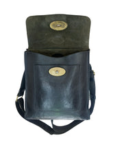 Load image into Gallery viewer, Mulberry Large Antony Messenger Bag in Black
