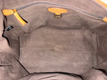 Load image into Gallery viewer, Mulberry Large Del Ray in Deer Brown Soft Leather
