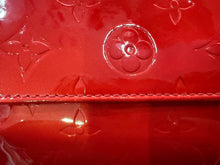 Load image into Gallery viewer, Louis Vuitton Vernis Thompson Street Monogram Red Bag
