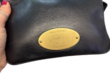 Load image into Gallery viewer, Mulberry Mitzy Medium Zipped Pouch in Black
