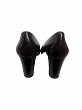 Load image into Gallery viewer, LK Bennett Sersha Burgundy Croc Effect Leather Block Heel Courts in UK6.5 EU39.5
