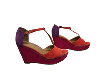 Load image into Gallery viewer, Clark’s Coral Scent Flower Wedges UK4 EU37
