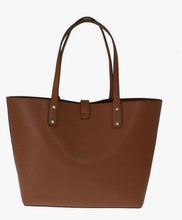 Load image into Gallery viewer, Michael Kors Karson Large Carryall Tote in Oak
