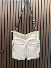 Load image into Gallery viewer, Mulberry Warren Messenger Bag
