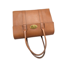 Load image into Gallery viewer, Mulberry Bayswater New Style Classic Natural Grain Leather Bag in Oak
