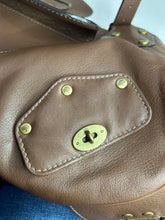 Load image into Gallery viewer, Mulberry Joni Bag in Brown
