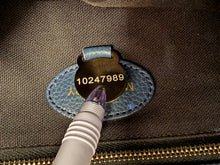Load image into Gallery viewer, Mulberry Small Kensington in Regal Blue RRP £995
