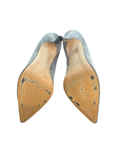 Load image into Gallery viewer, Moda in Pelle Silver Snakeskin Courts UK4
