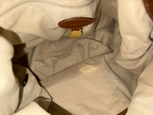 Load image into Gallery viewer, Mulberry Vintage Shimmy Hobo in Oak Textured Leather
