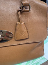 Load image into Gallery viewer, Mulberry Large Del Ray in Deer Brown Soft Leather
