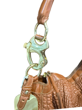 Load image into Gallery viewer, Mulberry Vintage Shimmy Hobo in Oak Textured Leather
