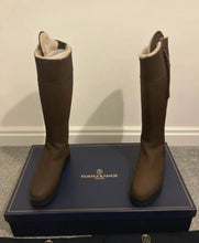 Load image into Gallery viewer, Fairfax &amp; Favor Shearling Lined Regina Boots in Chocolate Sporting Fit UK7.5 EU41 NEW RRP £445
