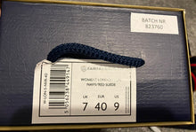 Load image into Gallery viewer, Fairfax &amp; Favor London Heels in Navy &amp; Red UK7 EU40 RRP £185 NEW
