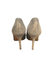 Load image into Gallery viewer, Moda in Pelle Silver Snakeskin Courts UK4
