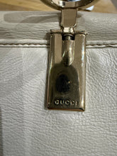Load image into Gallery viewer, Gucci Vintage GG Canvas Wallet – Beige &amp; Gold
