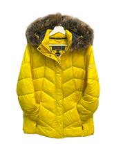 Load image into Gallery viewer, Barbour Downhall Quilted Hooded Jacket in Yellow UK16
