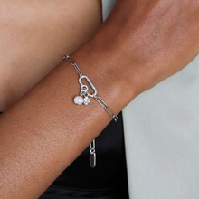 Load image into Gallery viewer, 30B2870 Freya Bracelet with Pearl and Crystal Silver
