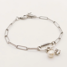 Load image into Gallery viewer, 30B2870 Freya Bracelet with Pearl and Crystal Silver

