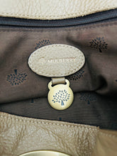 Load image into Gallery viewer, Mulberry Special Bayswater in Khaki Pebbled Leather
