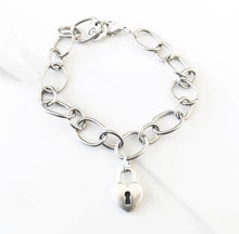 Load image into Gallery viewer, OPEN LOOPED BRACELET WITH PADLOCK HEART CHARM, SILVER 30B2814
